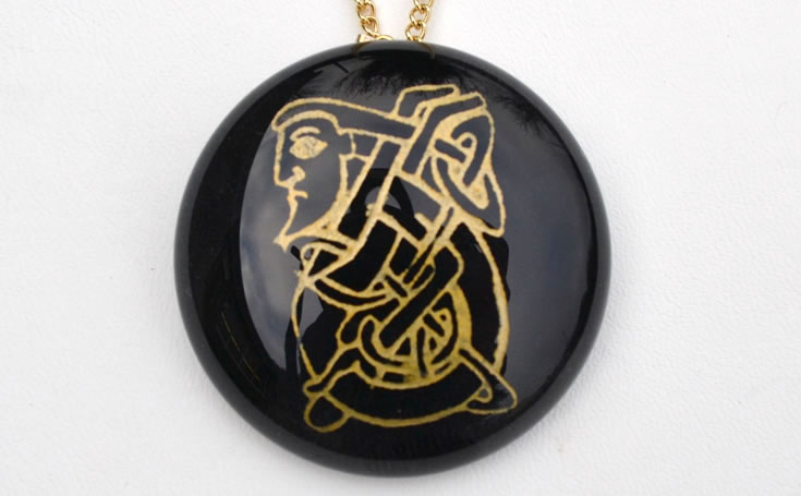 M152 € 32.00